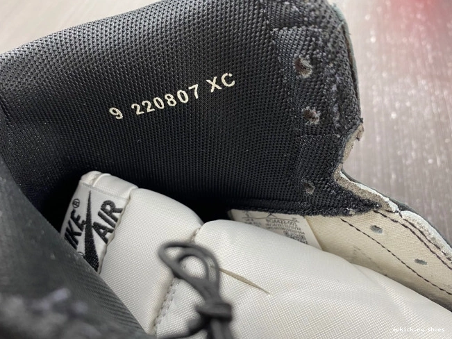 Rep High (2023) 85 White BQ4422-001 Jordan Retro Black 1 0724